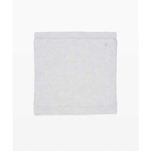 Lululemon Wool Blend Fleece Lined Knit Neck Warmer Neckwarmer Scarf Wrap - Picture 2 of 9